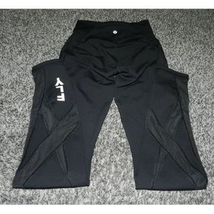 Lululemon Wunder under high rise black leggings with sheer pattern